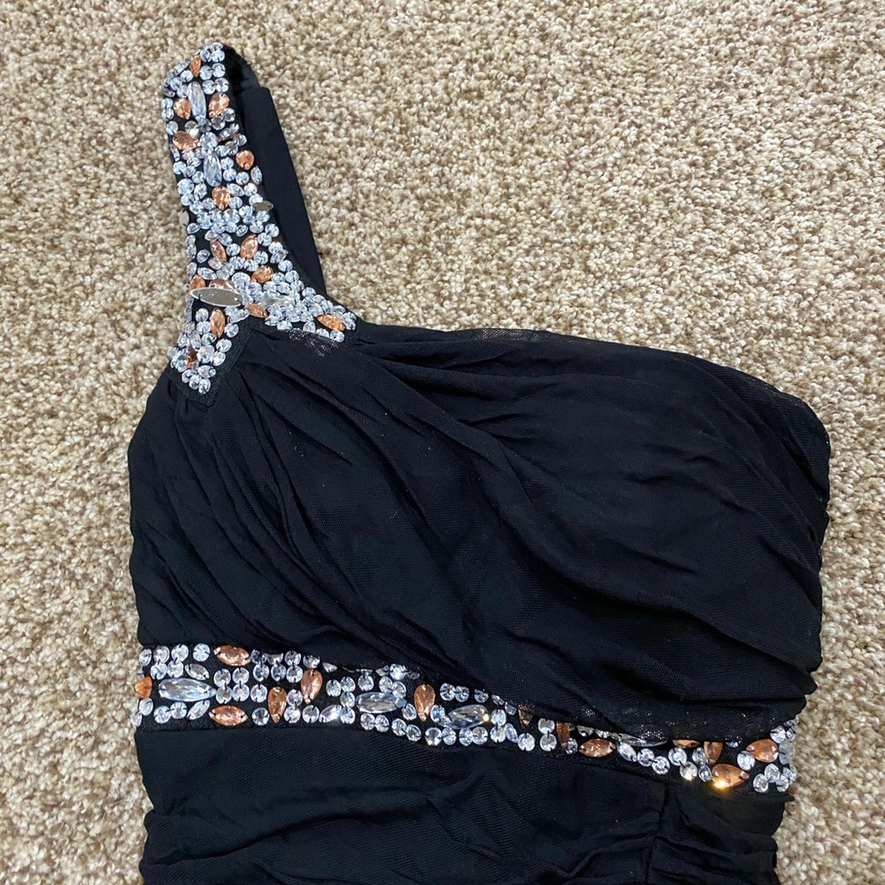 Dress - Picture 2 of 5
